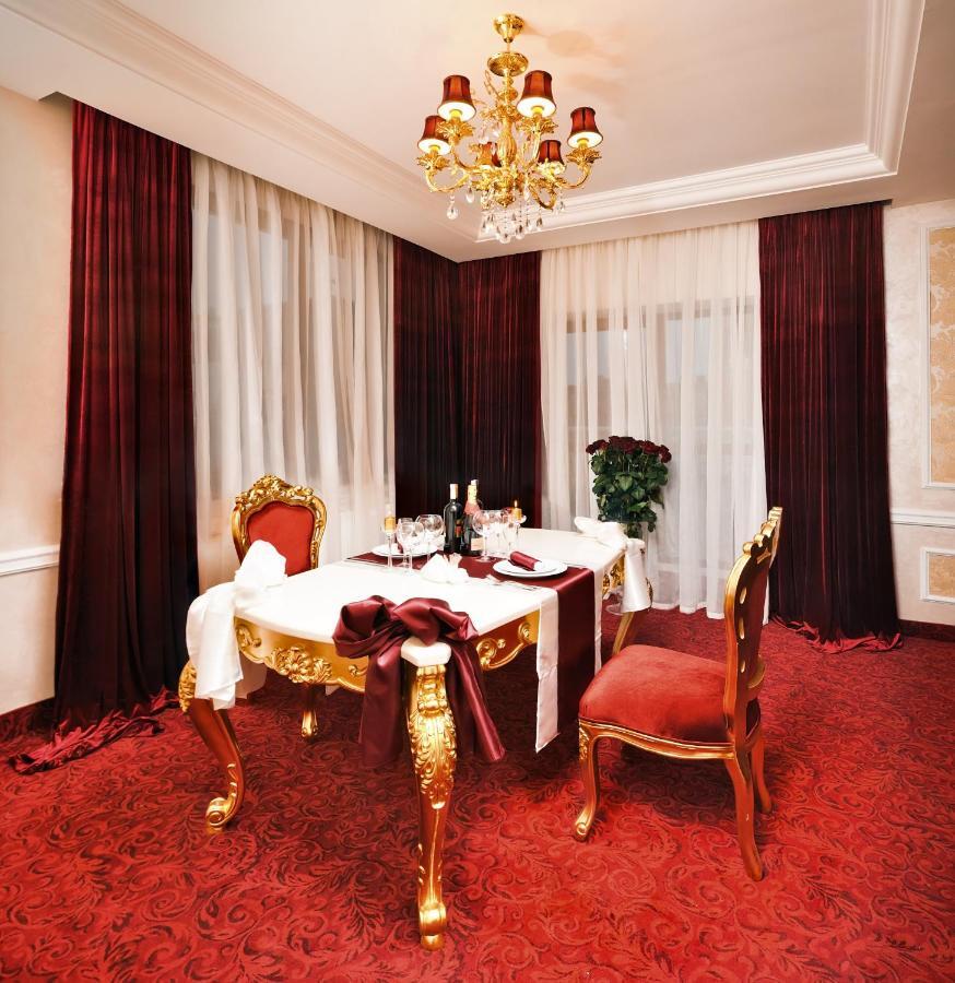 Royal Grand Hotel Truskavets Ngoại thất bức ảnh